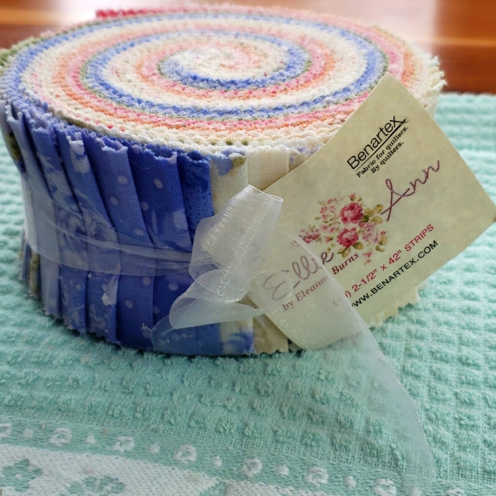 40 Fabric Strips 2.5" x 42"